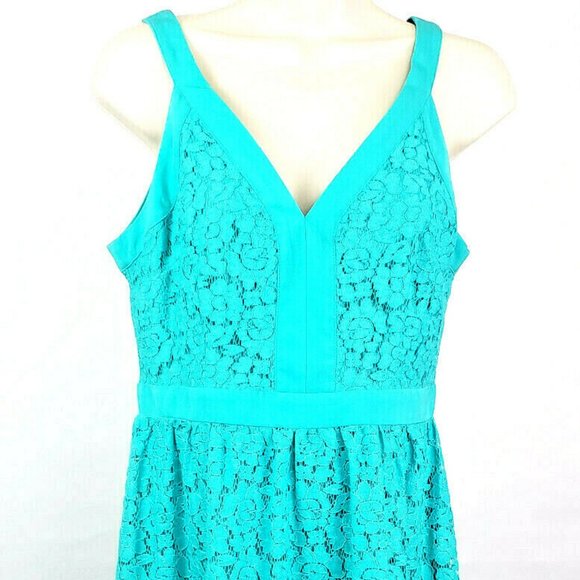 Nicole by Nicole Miller Dresses & Skirts - Nicole by Nicole Miller Sleeveless Lace Dress